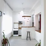 Kolev - Two Bedroom Cozy アパート スコピエ