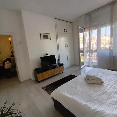 Kolev - Two Bedroom Cozy Lägenhet Skopje