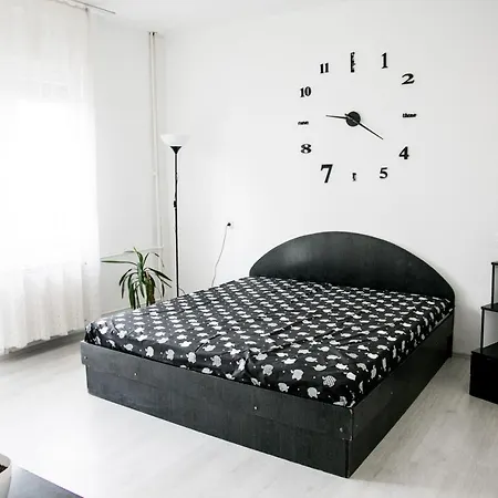 Apartment Kolev - Two Bedroom Cozy Skopje