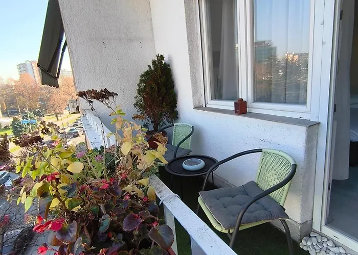 Kolev - Two Bedroom Cozy