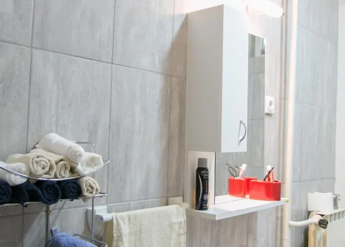 Kolev - Two Bedroom Cozy Lägenhet *